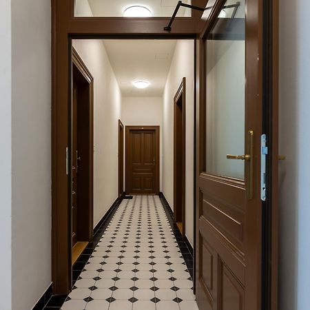 Modern Urban Room In The City Center Of Praga Exterior foto